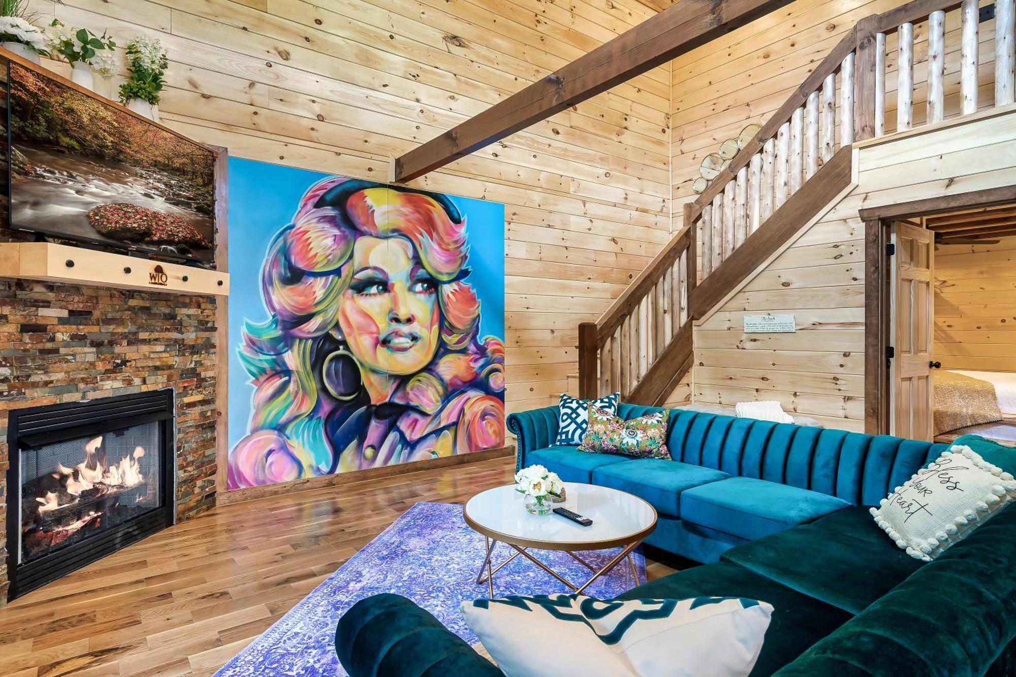 Smokiesboutiquecabins Would Love To Host You At Dolly'S Cute Cabin! 4 Suites With Private Bathrooms - Hot Tub, Fire Pit, Game Room, Resort Pool Open Memorial Day Through Labor Day! Gatlinburg Ngoại thất bức ảnh
